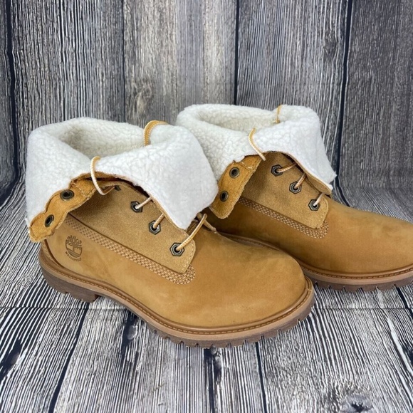 Timberland Womens Waterproof Roll Down Teddy Fleece Wheat TB08329R - Picture 2 of 8